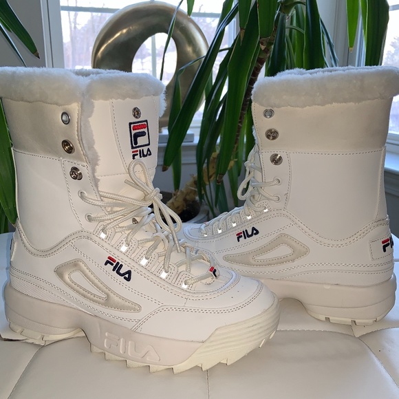 Fila Disruptor Shearling Boots Womens US 8.5 - Picture 3 of 12